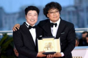 “봉준호 감독의 황금종려상 수상은 한국영화 100년의 경사이자 영화를 사랑하는 국민들께 드리는 선물”